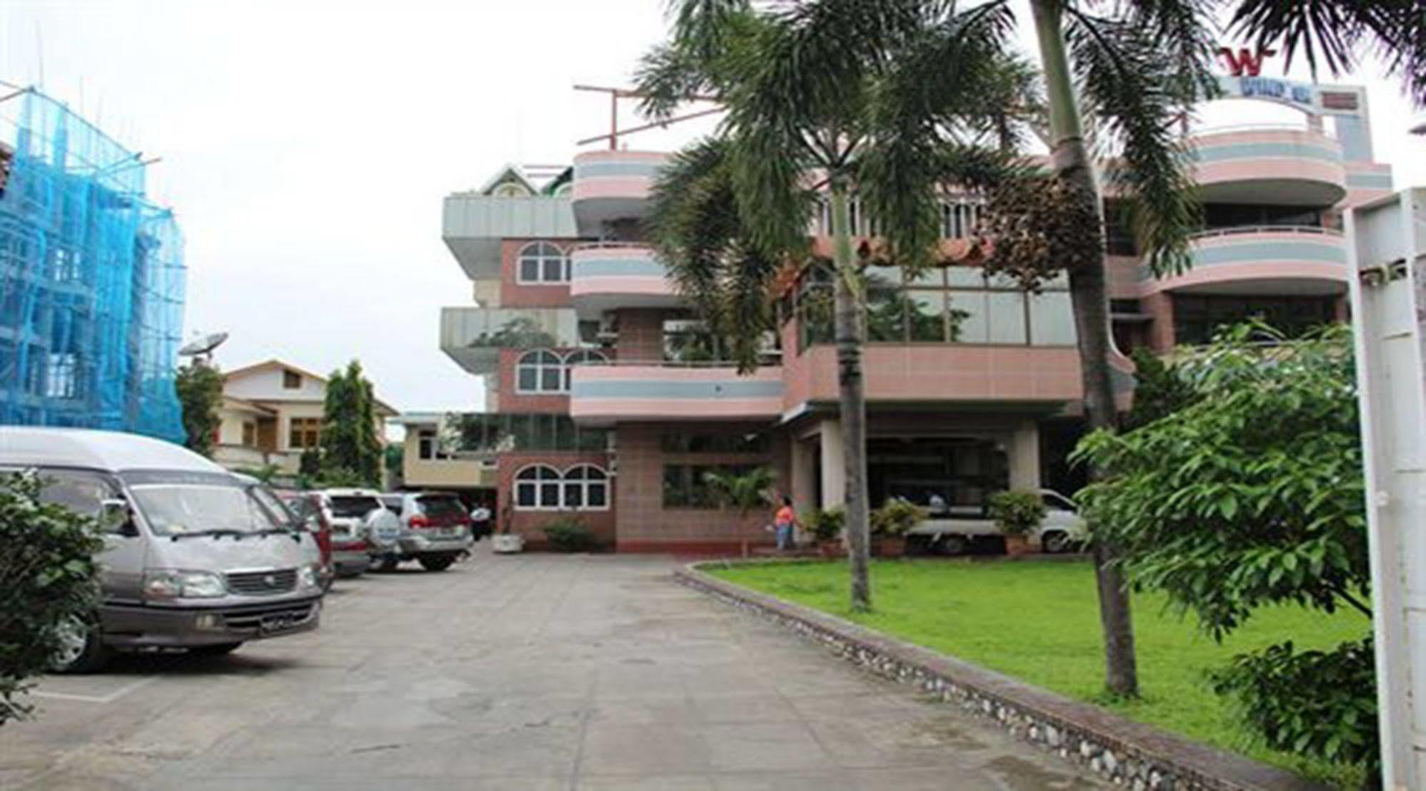 Hotel Windsor Yangon Exterior photo