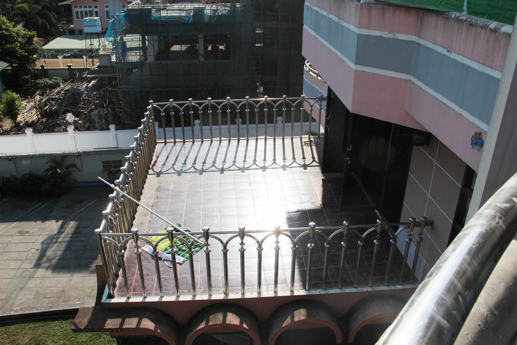 Hotel Windsor Yangon Exterior photo